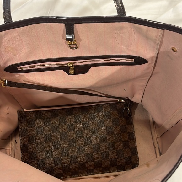 Used Neverfull Louis Vuitton Bag - Picture 3 of 13